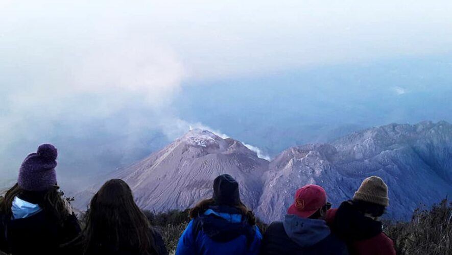 Ascenso nocturno al volc&aacute;n Santa Mar&iacute;a | Febrero 2023