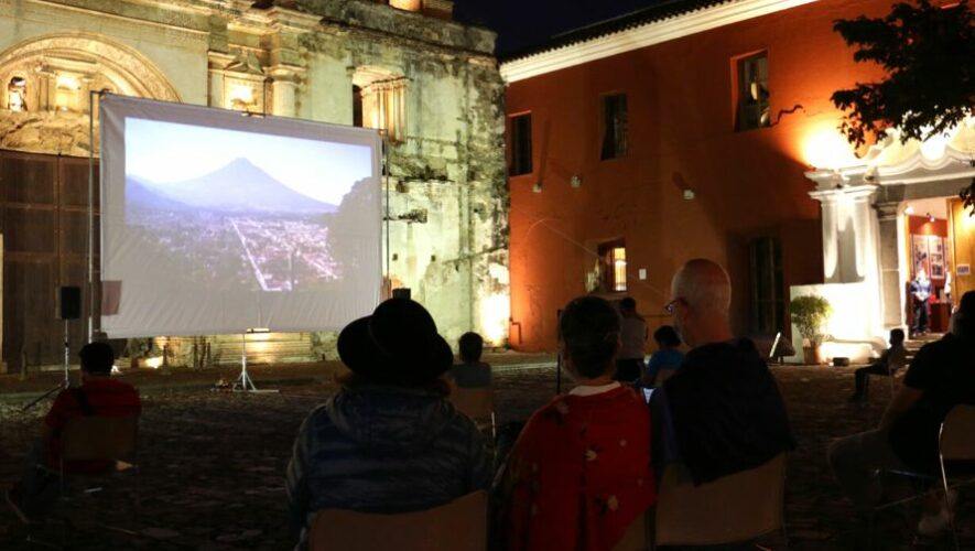 Cine al aire libre en Antigua Guatemala | Febrero 2023
