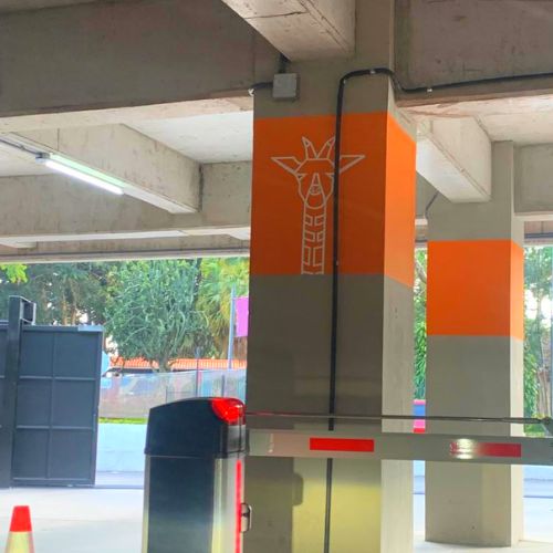 El Zoo La Aurora cuenta con parqueo remodelado para sus visitantes