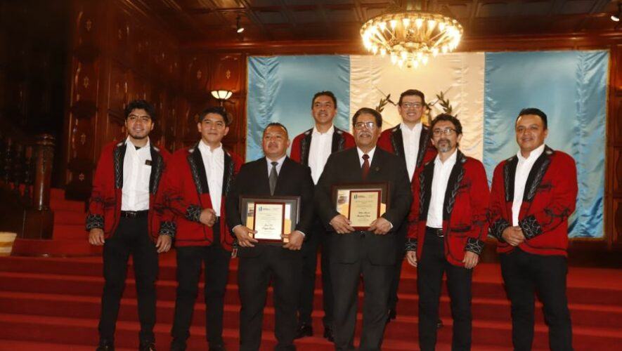 Juan Rajpop y Héctor Sandoval reciben Premio por Trayectoria y Aportes al Desarrollo de la Obra Musical en Marimba 2023