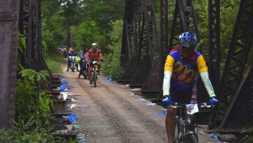 Traves&iacute;a en bicicleta por las v&iacute;as f&eacute;rreas del Sur de Guatemala | Febrero-Marzo 2023