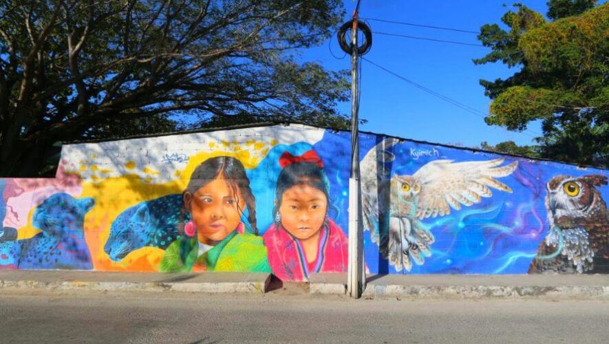 10 Artistas guatemaltecos realizan nuevos murales en la Isla de Flores, marzo 2023