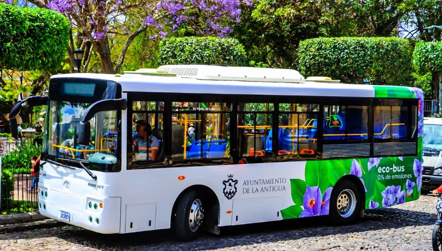 Antigua Guatemala tiene nuevos buses eléctricos y ecológicos cero emociones