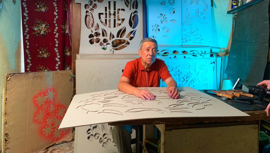 Moldes y alfombras Ortiz, un emprendimiento familiar en Antigua Guatemala