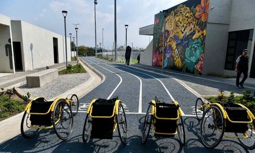 Pista de atletismo del Parque de la Paz «Carlos el Pescadito Ruiz»
