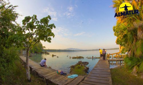 Viaje a la Laguna Lachúa en Semana Santa 2023