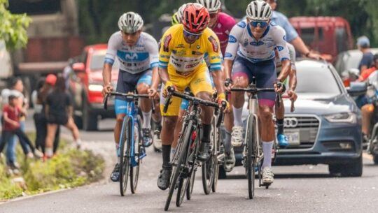 Mardoqueo Vásquez correrá en España tras fichar por el Club Ciclista Rías Baixas