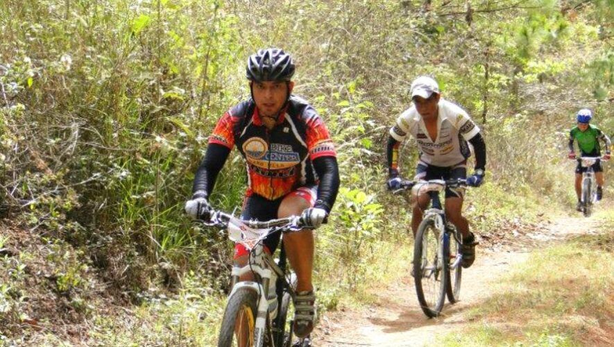 Carrera de ciclismo de monta&ntilde;a del gremio de alba&ntilde;iles en Chimaltenango | Mayo 2023