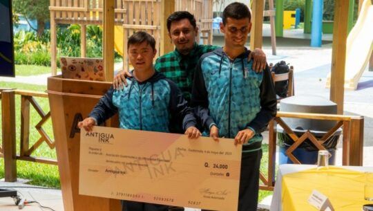 Antigua Ink entregó una donación a la delegación de Olimpiadas Especiales que irá a Berlín