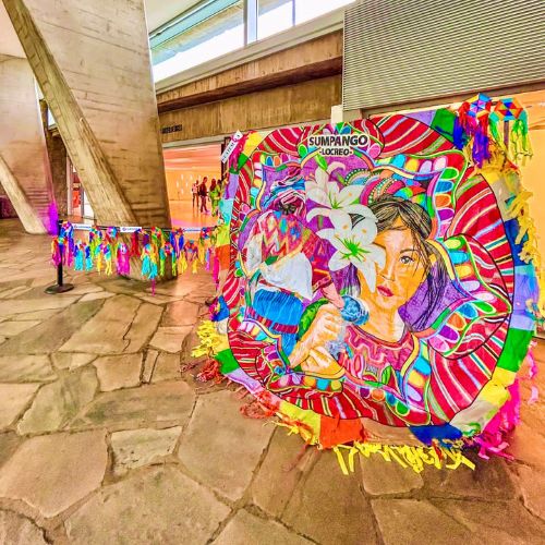 Exhibición de barrilete gigante de Sumpango en la Casa de la Unesco