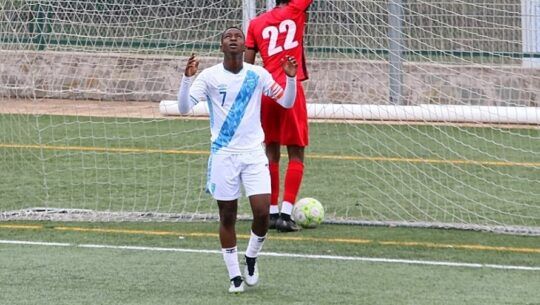 Selección Sub-15 de Guatemala ganó su primer juego del campamento en España, junio 2023