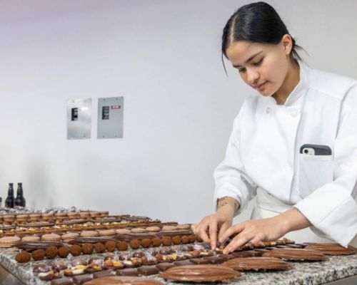 Conferencia «El cacao, un tesoro que perdura» en la Feria Internacional del Libro en Guatemala
