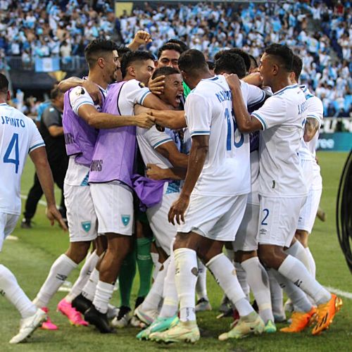 guate vs el salvador (2)