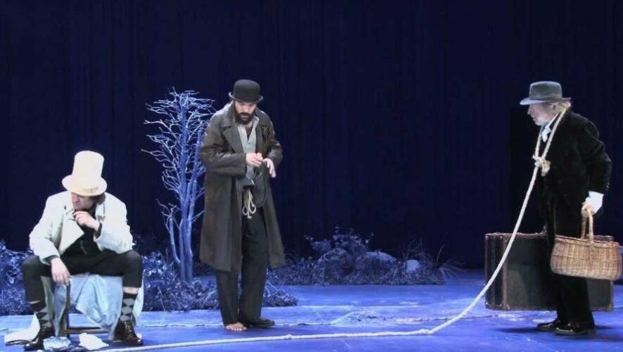 Obra de teatro &laquo;Esperando a Godot&raquo; en la Ciudad de Guatemala