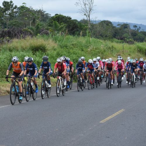vuelta femenina a costa rica