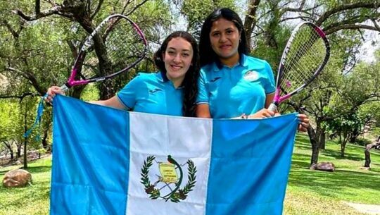Isabella Wer y Jamyleth Sipac se colgaron el oro en el Mundial Junior de Ráquetbol 2023