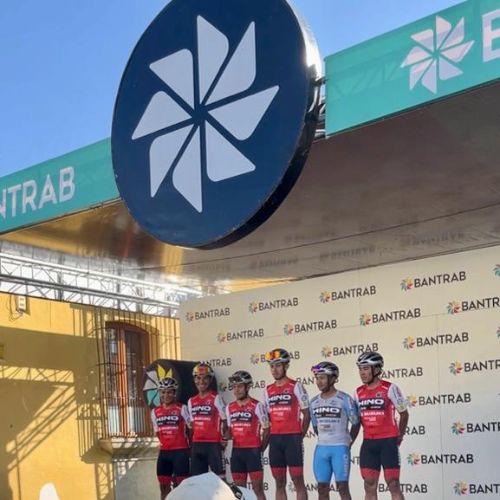 salida de la etapa 4 de la Vuelta Ciclística (2)