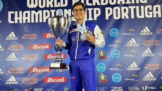 Arturo Armendariz consiguió una de las mejores actuaciones del Mundial de Kickboxing 2023