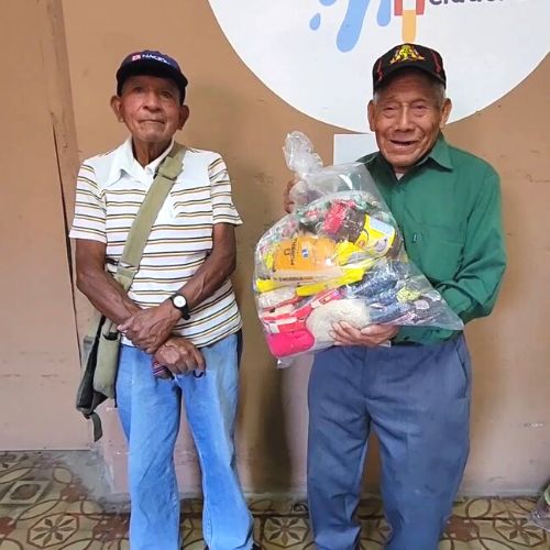 ¿Cómo puedo comprar mi canasta navideña de Abuelitos Heladeros 2023