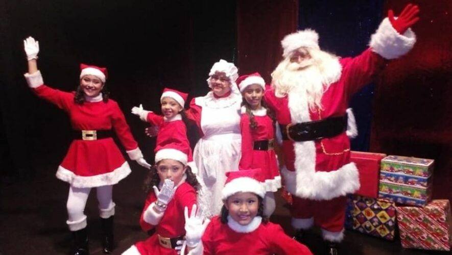 Mam&aacute; Claus recauda juguetes para el Hospital San Juan de Dios | Diciembre 2023