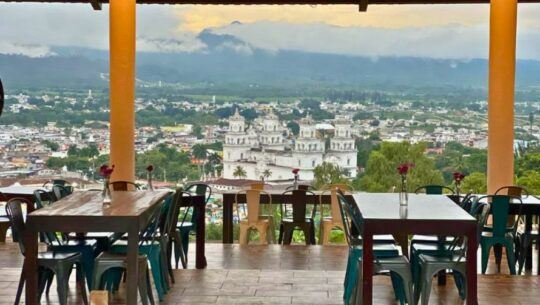 Cafisa Restaurante, un lugar con miradores y espacios naturales en Guatemala