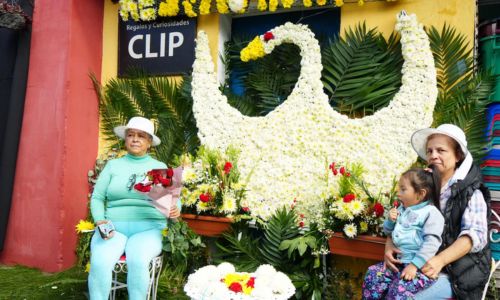 Fotos del Paseo de las Flores de Morenos en Mixco 2024