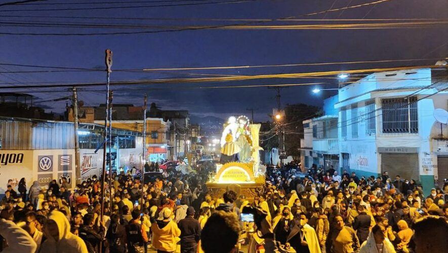 Procesi&oacute;n de la Virgen de los Reyes de la Parroquia La Divina Providencia | Enero 2024