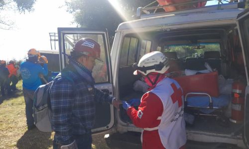 Héroes sin capa en Volcán de Agua