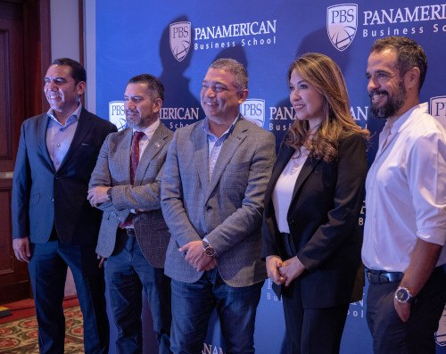 Panamerican Business School impulsa a mujeres profesionales en el mundo de los negocios