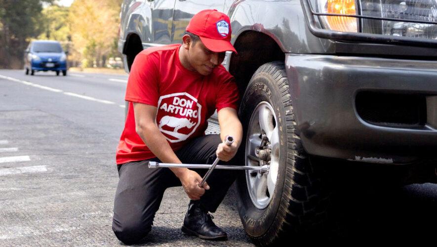 Don Arturo lanzó servicio de asistencia vial gratuito para los guatemaltecos este verano 2024