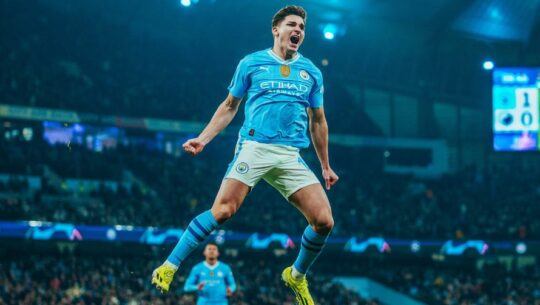Julián Álvarez del Manchester City