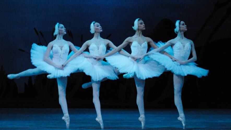 El Lago de los Cisnes por Ballet de San Petersburgo en Guatemala