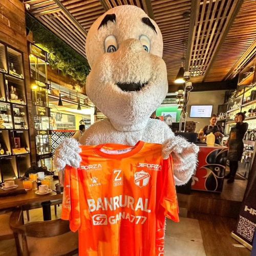 Gasparín con la nueva camisola