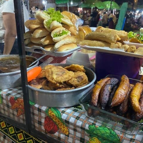 comida típica de Semana Santa en Antigua Guatemala