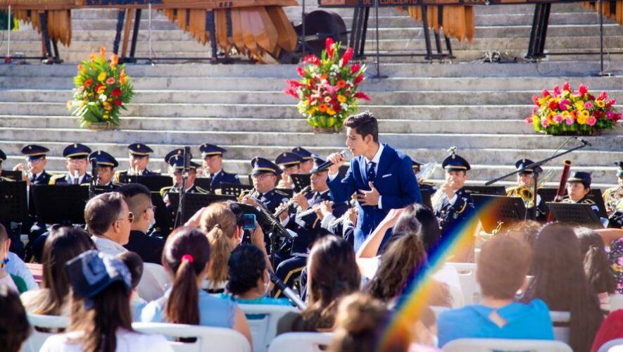 Concierto por el D&iacute;a de las Madres &laquo;Boleros&raquo; con Daniel Cano | Mayo 2024