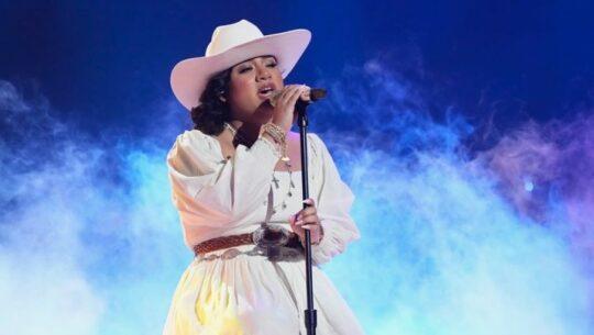 Julia Gagnon en el top 7 de American Idol