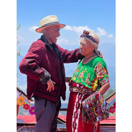 Sesión de pareja de abuelitos en Nebaj, Quiché