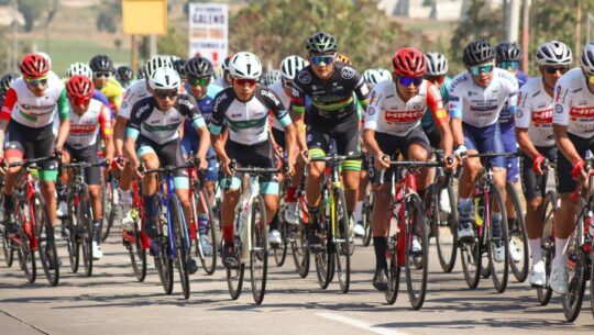 pelotón de ciclistas