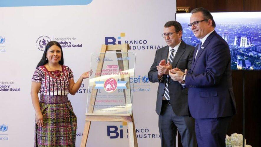 Banco Industrial recibe reconocimiento por las salas de lactancia