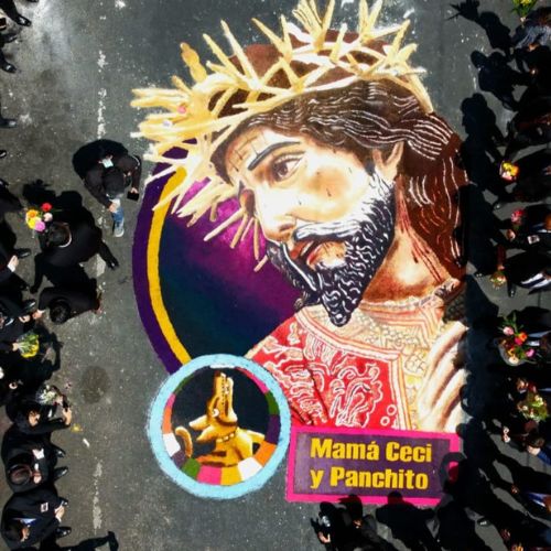 Chucho Callejero de Guatemala en el Segundo Encuentro Internacional de Alfombristas