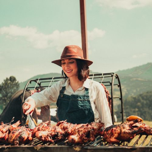 Cocina de parrilla para mujeres en Sesiones de Fuego 2024