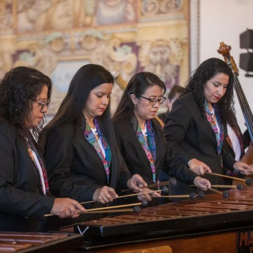 Día de la Madre con concierto de marimba