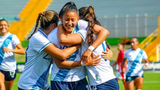 Celebración Selección Femenina contra Chile