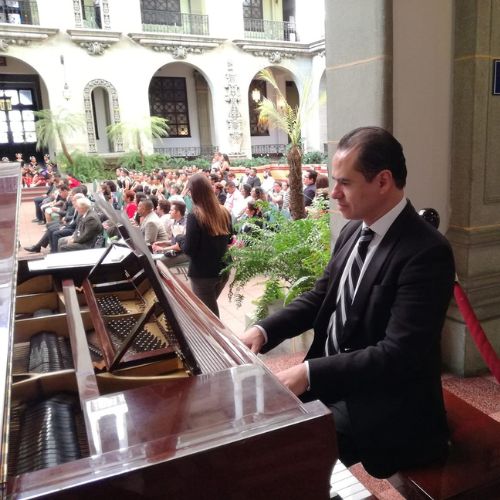 Hugo Arenas presenta recital de piano Chopin y Liszt 2024