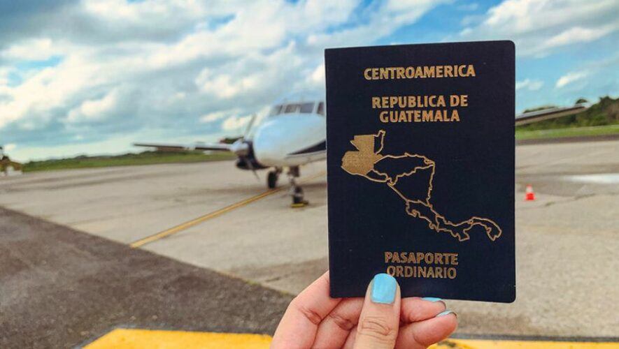 Jornada extendida de sábado de emisión de pasaportes en Guatemala