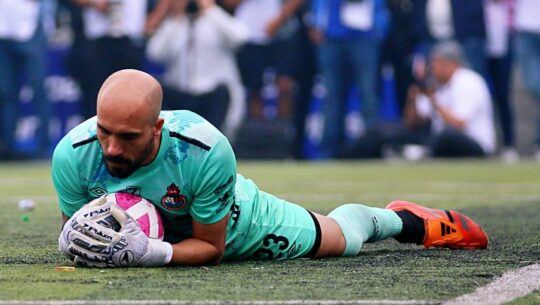 Portero Alejandro Medina de Municipal