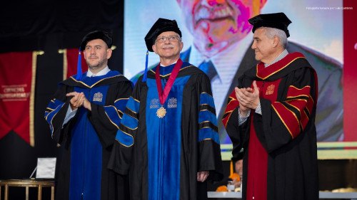 Universidad San Pablo de Guatemala comisiona a 268 nuevos profesionales