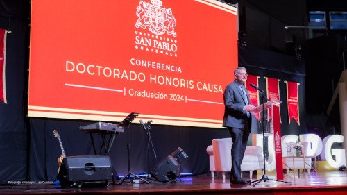 Universidad San Pablo de Guatemala comisiona a 268 nuevos profesionales3