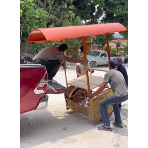 Vendedor de granizadas en Petén