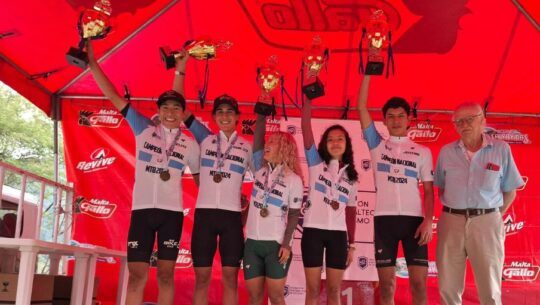Campeones ciclismo de montaña